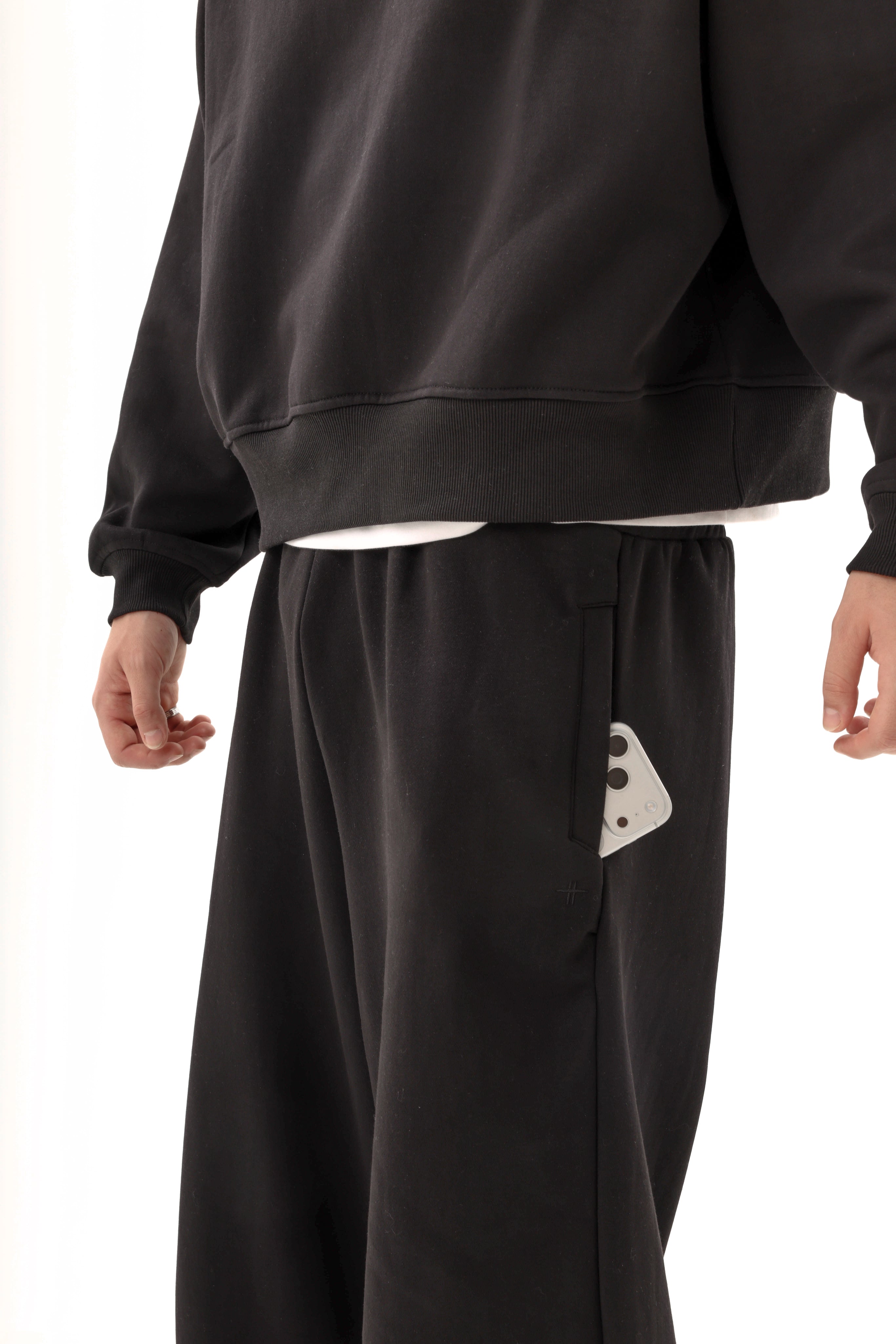 بنطال رياضي واسع الساق V01